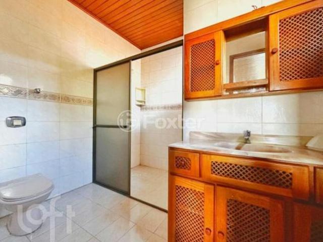 Casa, 3 dormitórios, 262.81 m², em Cristo Rei