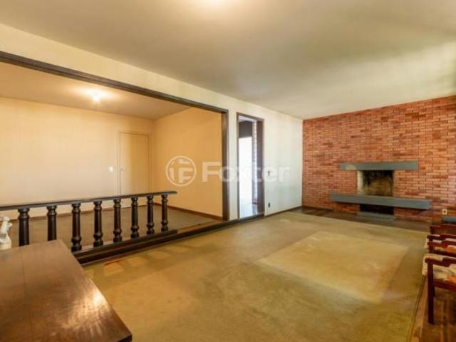 Casa, 3 dormitórios, 285 m², em Boa Vista