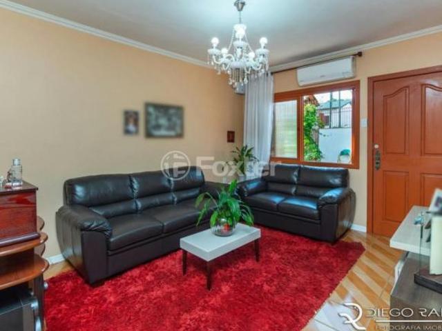 Casa, 3 dormitórios, 298 m², em Tristeza