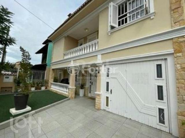 Casa, 3 dormitórios, 299 m², em Serraria