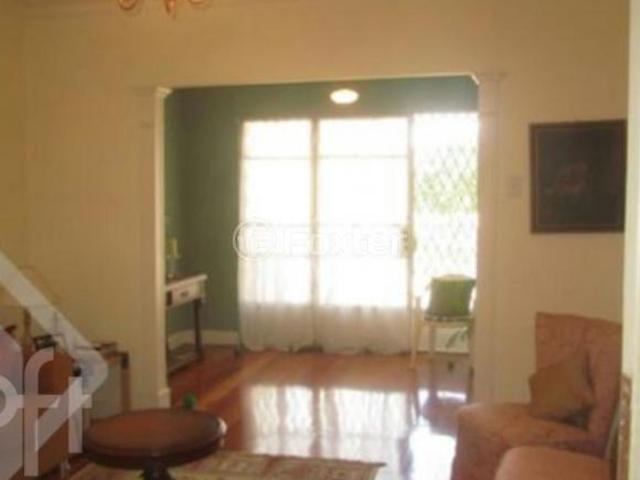Casa, 3 dormitórios, 290 m², em Partenon