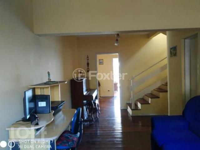 Casa, 3 dormitórios, 293.16 m², em Cascata