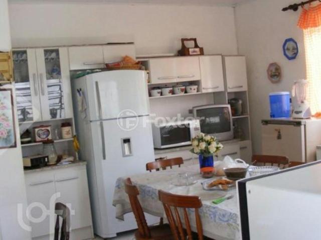 Casa, 3 dormitórios, 300 m², em Espírito Santo