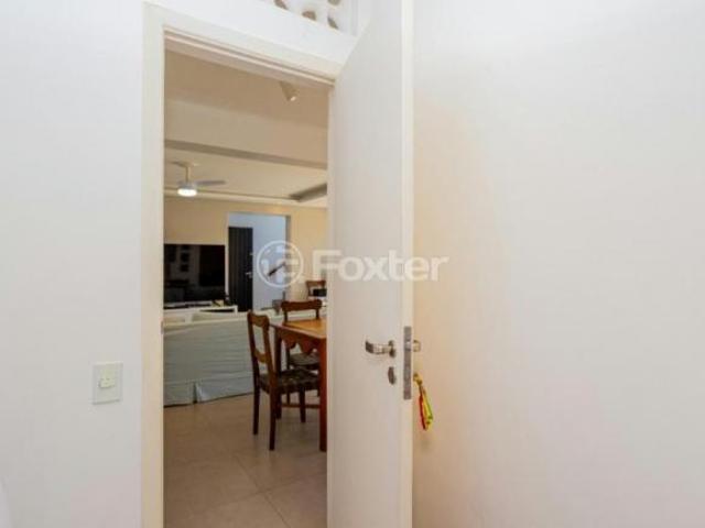 Casa, 3 dormitórios, 300 m², em Jardim das Bandeiras