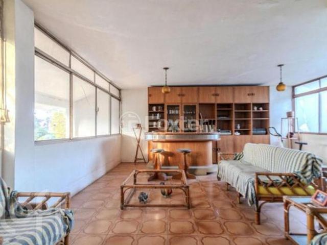 Casa, 3 dormitórios, 301 m², em Jardim Lindóia