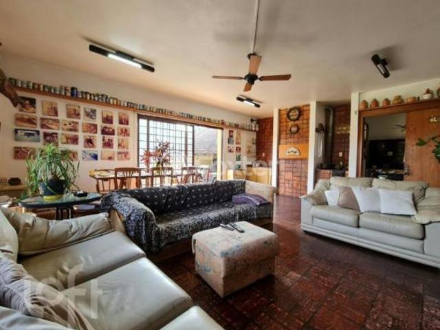 Casa, 3 dormitórios, 301.4 m², em Guarani