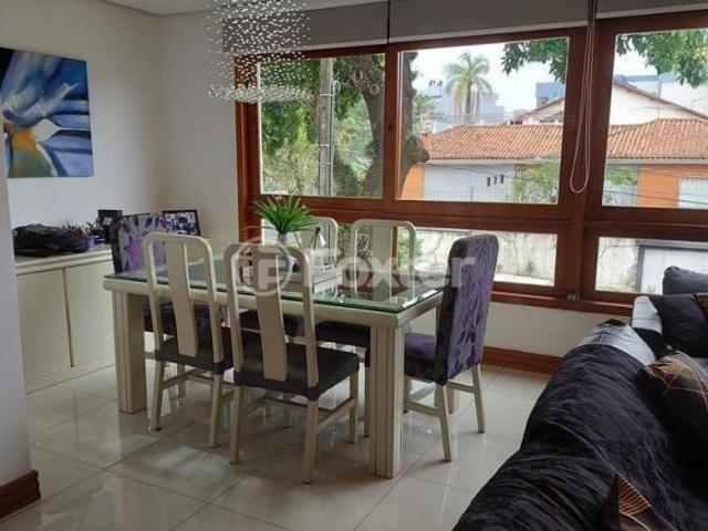Casa, 3 dormitórios, 312.99 m², em São Sebastião
