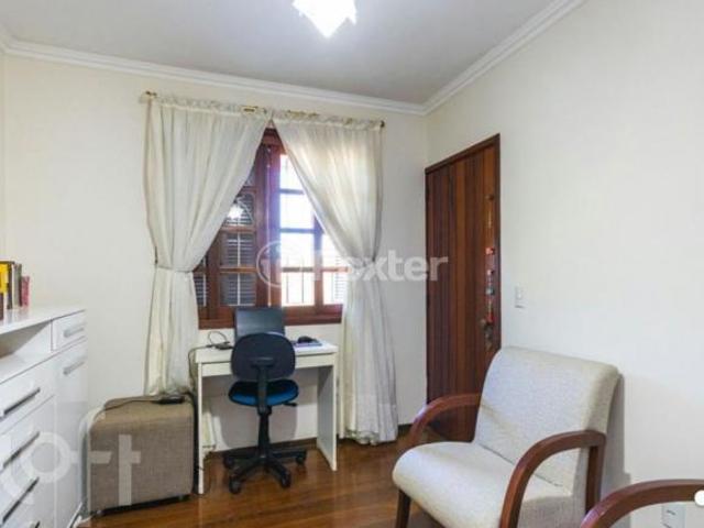 Casa, 3 dormitórios, 322 m², em Santo Antônio