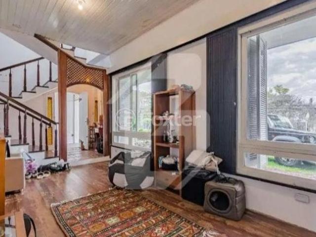 Casa, 3 dormitórios, 337 m², em Cristal