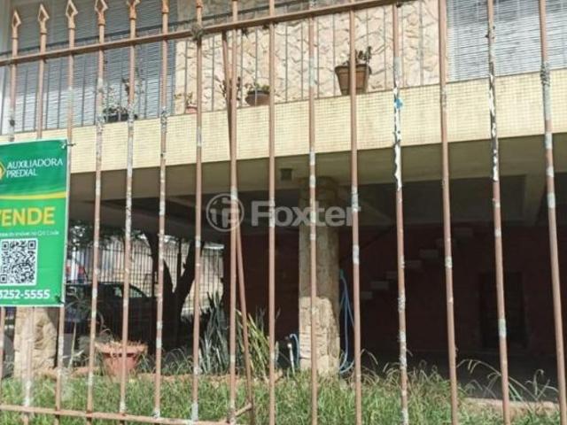 Casa, 3 dormitórios, 367 m², em Jardim Lindóia