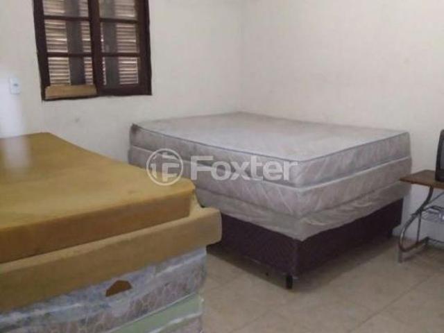 Casa, 3 dormitórios, 360 m², em Zona Nova