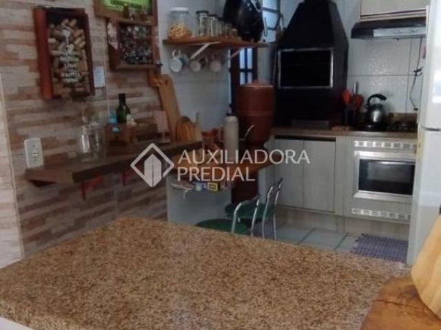 Casa 3 dormitórios 60 m2 privativos 1 vaga de garagem no bairro Ipanema