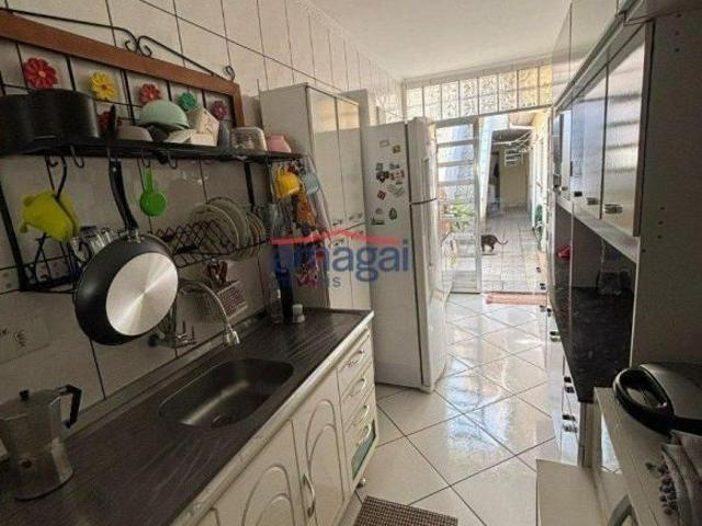 Casa 3 dormitórios com edícula no Parque Califórnia, Jacareí SP