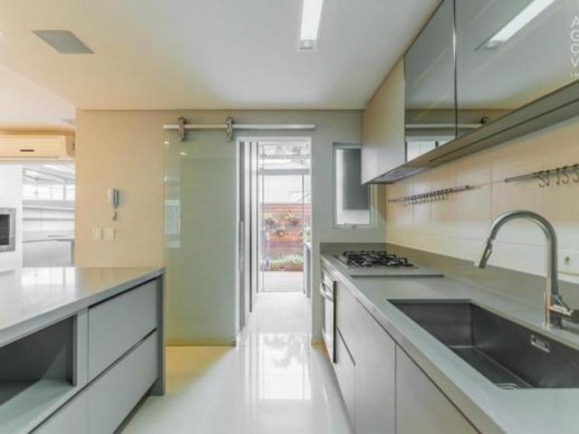 Casa 3 Dormitórios com 2 Vagas – Pronta para Morar em Perus