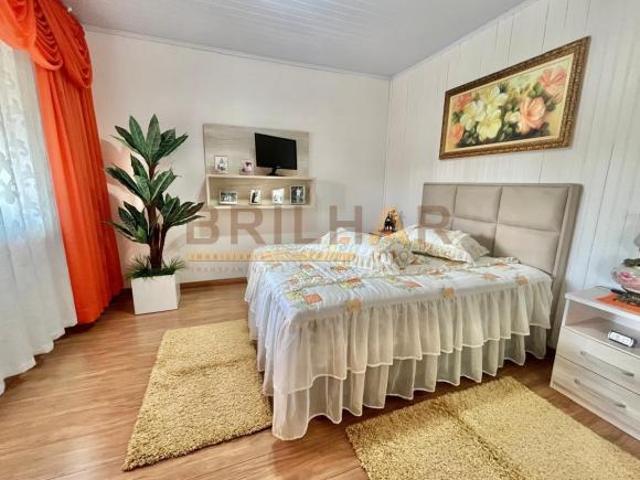 Casa 3 dormitórios comprar bairro Sagrada Familia