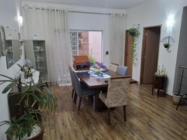 Casa 3 dormitórios CA0101