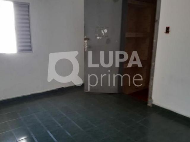 CASA 3 COM 3 QUARTOS Á VENDA VILA AMÁLIA