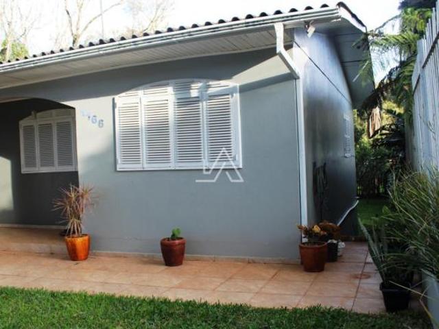 CASA 3 DORMITORIOS A VENDA, COM PISCINA NO BAIRRO MEDIANEIRA EM PANAMBI RS