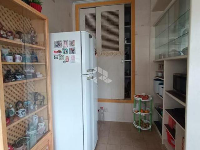 Casa 3 dormitórios, ampla garagem, bairro Jardim América