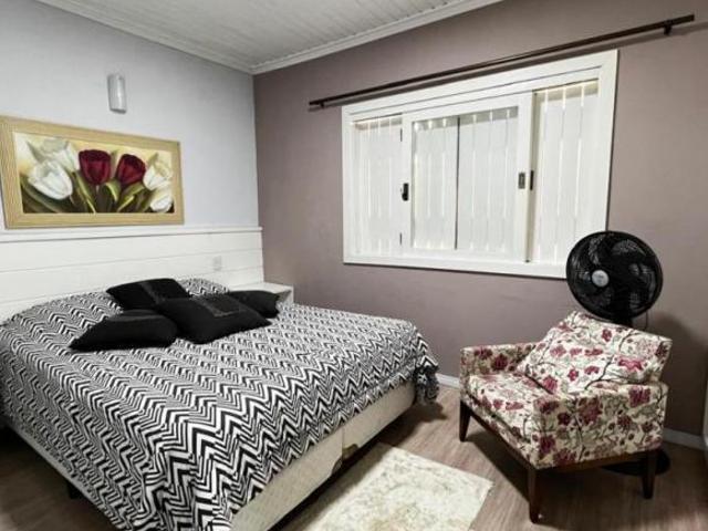 Casa 3 Dormitórios Bairro Palace Hotel