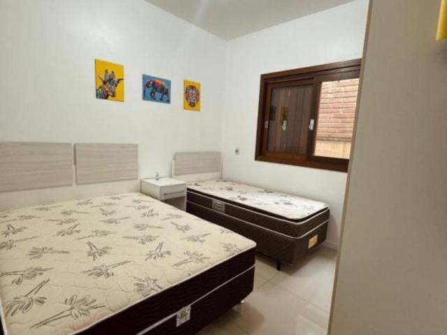 Casa 3 Dormitórios Bairro Praia Paraíso