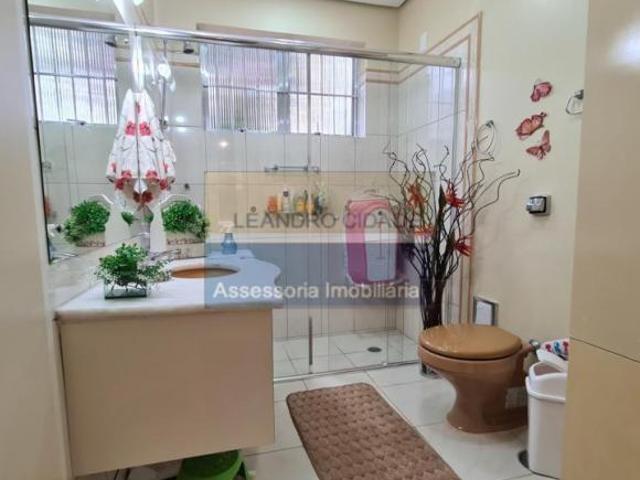 Casa 3 dormitórios Bairro Vila Ipiranga