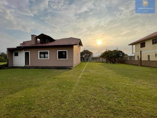 Casa 3 dormitórios em 2 terrenos em Capão da Canoa