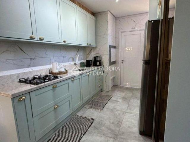 CASA 3 DORMITÓRIOS EM CANELA