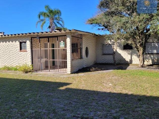 Casa 3 dormitórios em Atlântida