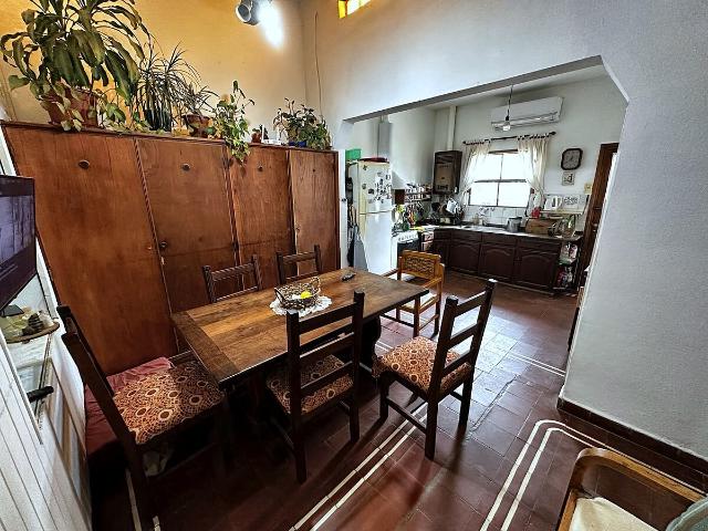 Casa 3 dormitorios en alquiler con quincho, patio y parrilla en barrio Empalme