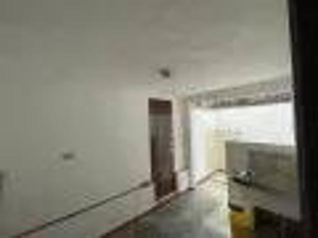 CASA 3 DORMITORIOS LADO PISTA LOCACAO ITANHAEM