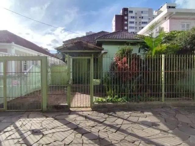 Casa 3 dormitórios no bairro Menino Deus em Porto Alegre para Alugar