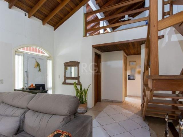 CASA 3 DORMITÓRIOS NA HÍPICA
