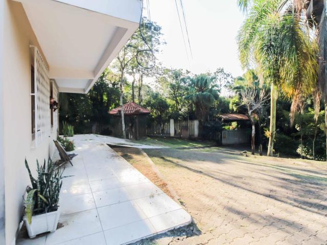 CASA 3 DORMITÓRIOS NA HÍPICA