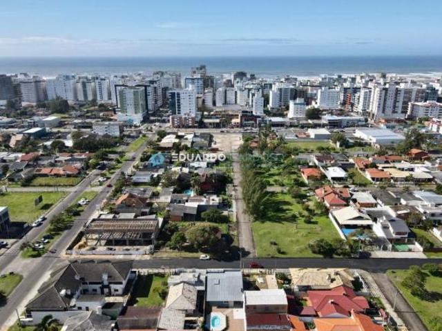 Casa 3 dormitórios para Venda em Capão da Canoa, Zona Nova, 3 dormitórios, 1 suíte, 2 banheiros, 2 v
