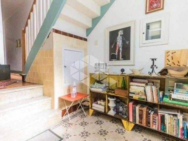 Casa 3 dormitórios para venda no bairro Floresta Porto Alegre RS