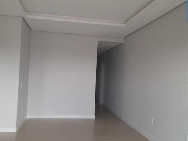 Casa 3 dormitórios próxima ao mar em Capão da Canoa