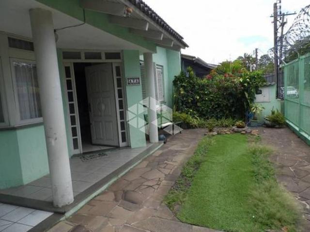 Casa 3 dormitórios, próximo ao Zaffari Cassol
