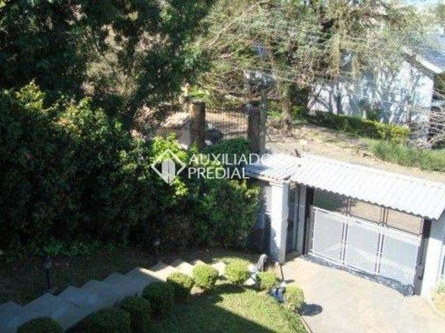 CASA 3 DORMITÓRIOS, TRÊS FIGUEIRAS, 450 M²