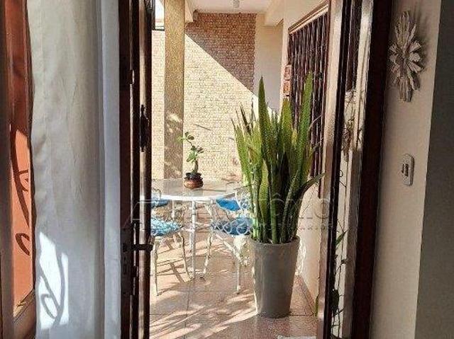 CASA 3 QUARTOS 1 SUITE COM HIDROMASSAGEM E CLOSET NO BAIRRO JARDIM SAIRA