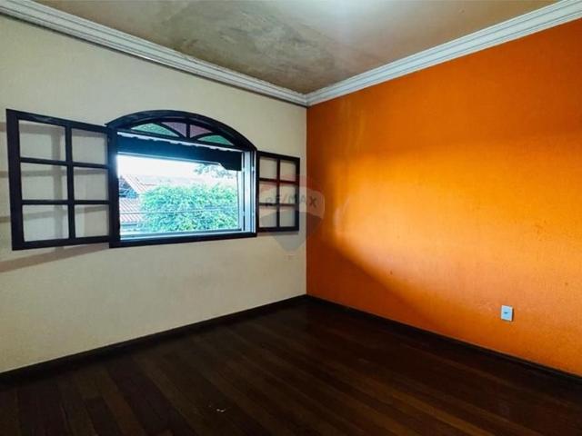 Casa 3 Quartos, 1 Suite, 195m², Varanda, em Contagem/MG!
