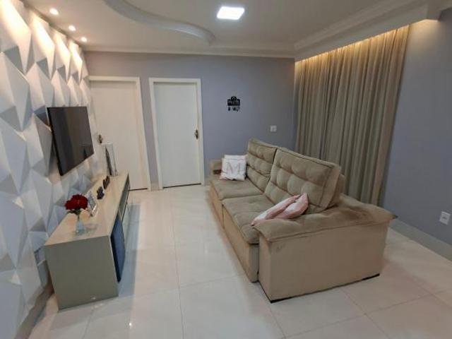 CASA 3 QUARTOS + 2 APARTAMENTOS | TERRENO 250 M² | 200M DO METRÔ CEILÂNDIA NORTE
