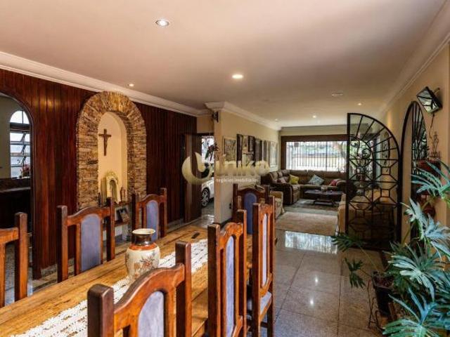 Casa, 3 quartos, 2 suites, 3 vagas