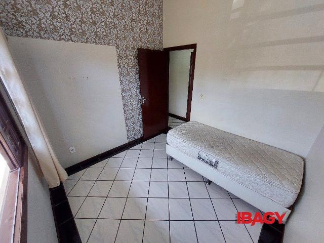 Casa 3 Quartos Aririú 155m²
