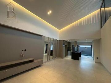 Casa 3 Quartos com 3 Suítes e 200m² Condomínio Esmeralda Residence II
