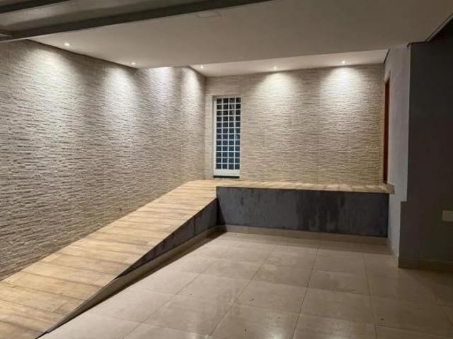 Casa 3 Quartos com 1 Suíte e 250m² Jardim Pérola
