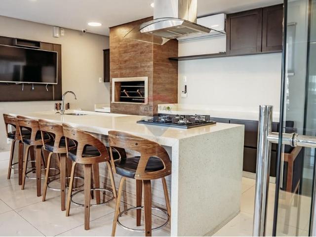 CASA 3 QUARTOS EM CONDOMINIO FECHADO