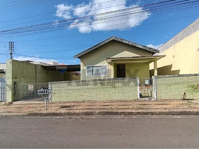 Casa 3 Quartos Para Alugar em Área Tranquila