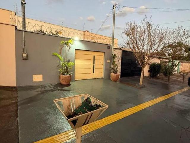 Casa 3 quartos para venda no Parque Real próximo a Vila Brasília