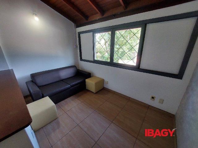 Casa 3 Quartos Santa Monica 95m²